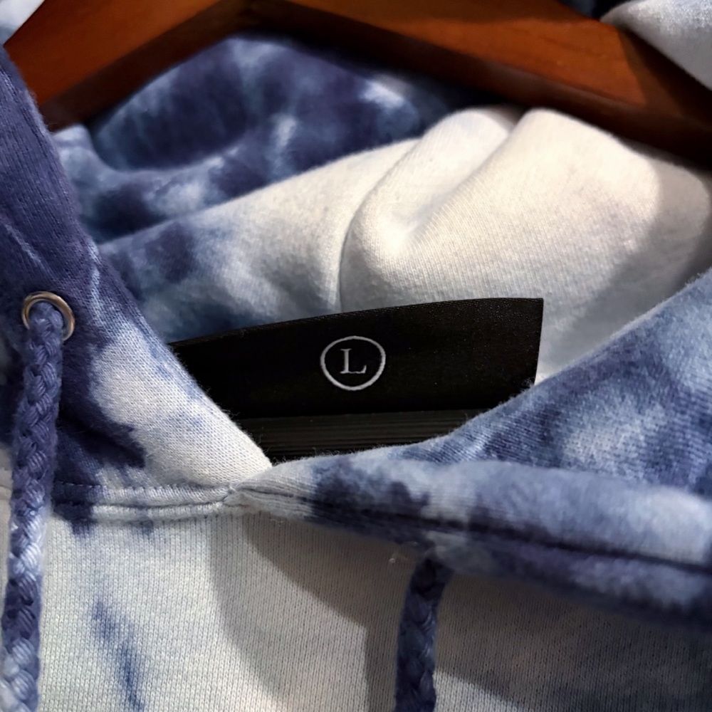 Size LARGE NEW CIVIL REGIME ROSES COZY HOODIE IN BLUE OCEAN LIGHTNING WASH - Picture 3 of 5